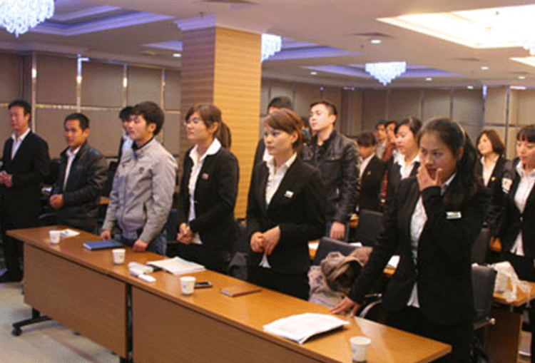 權偉機械參加拓展培訓