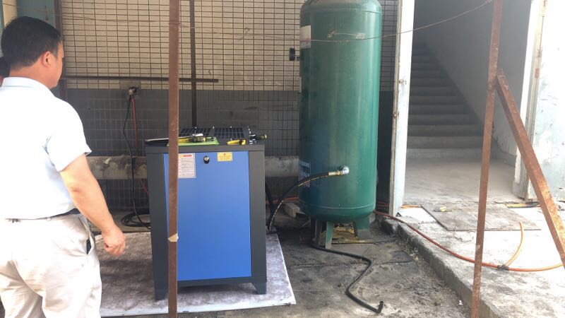 15KW螺桿空壓機 15KW螺桿空壓機