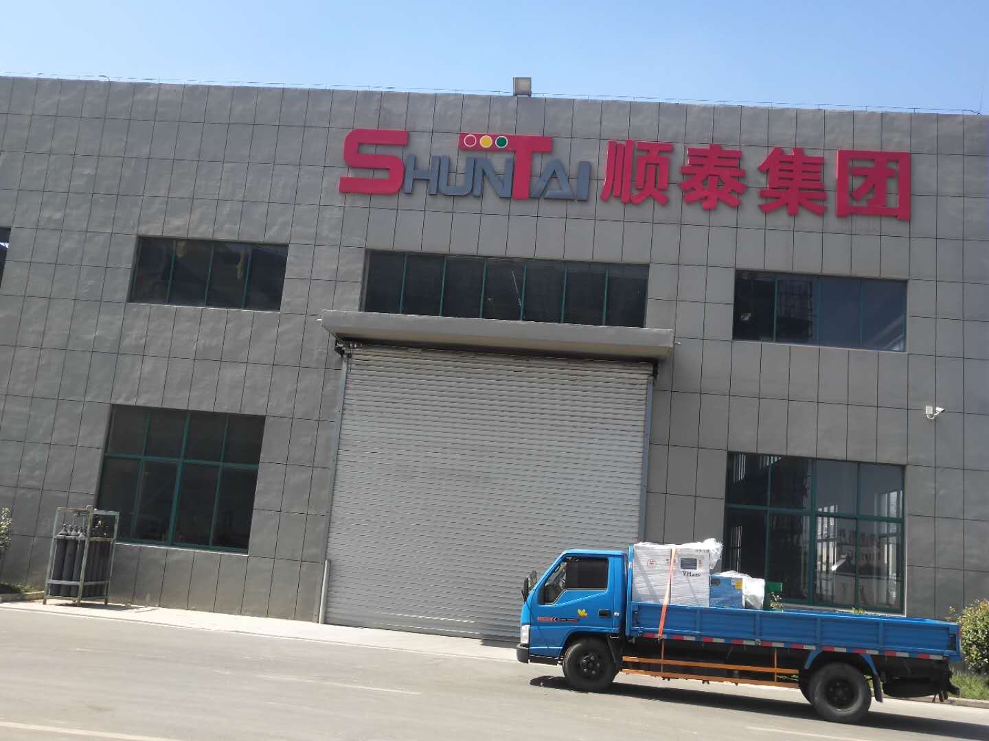 節(jié)能螺桿空壓機(jī) 節(jié)能螺桿空壓機(jī)