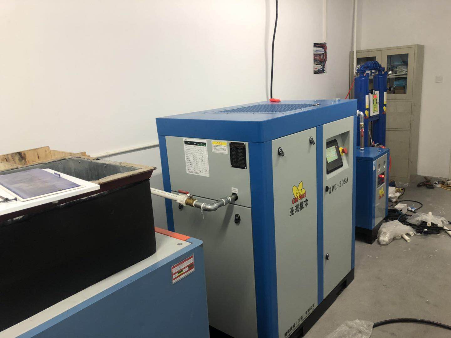 權(quán)偉永瑩變頻空壓機(jī)廠(chǎng)家