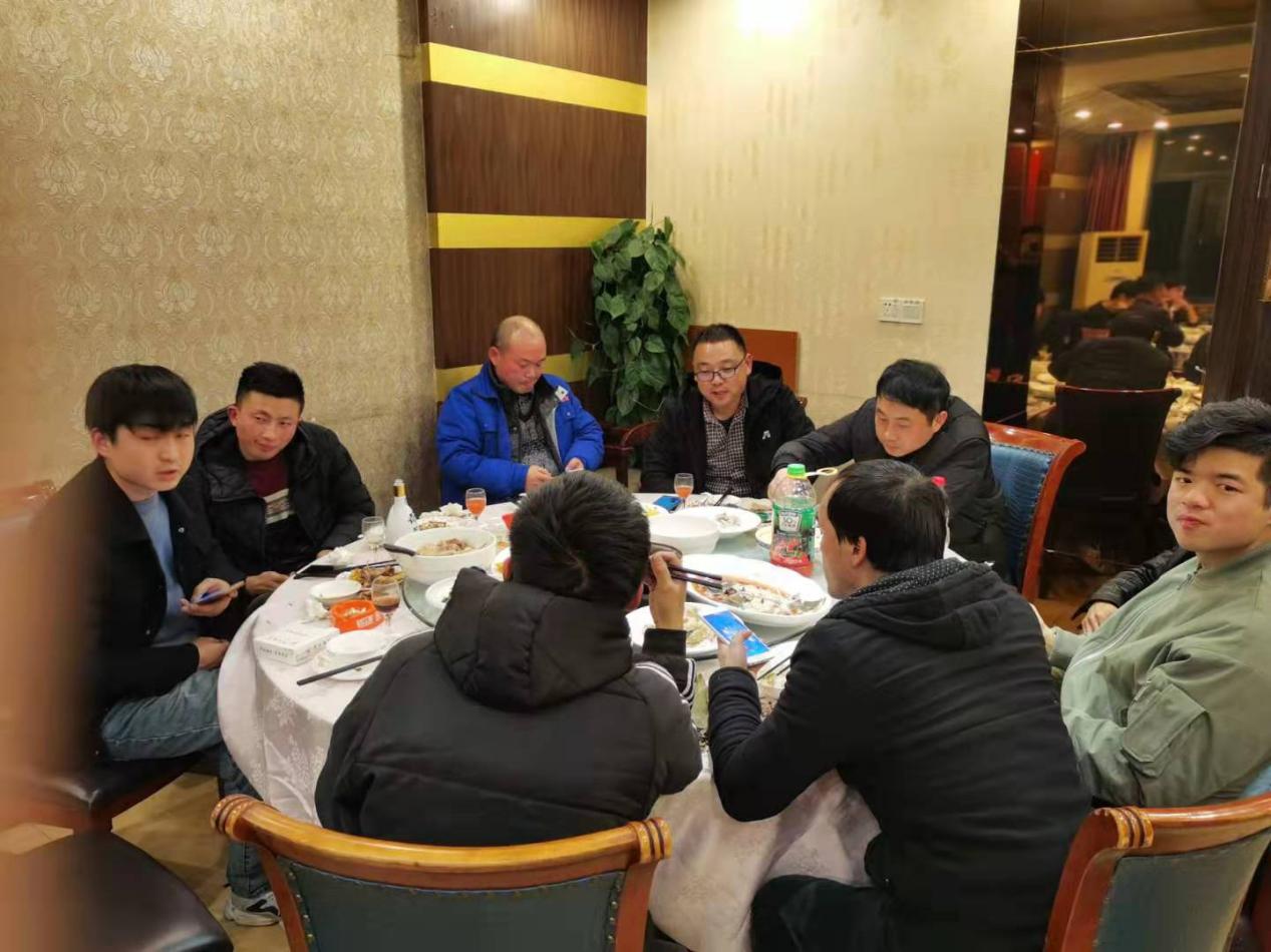 權(quán)偉節(jié)能空壓機 權(quán)偉節(jié)能空壓機